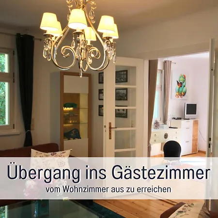 Rotkaeppchen Mit Grossem Garten Bei Berlin Kleinmachnow